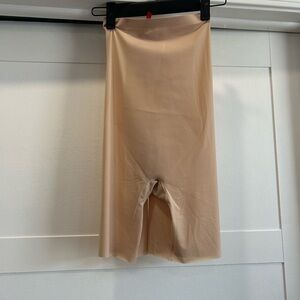 SPANX Nude Shorts new with tag
